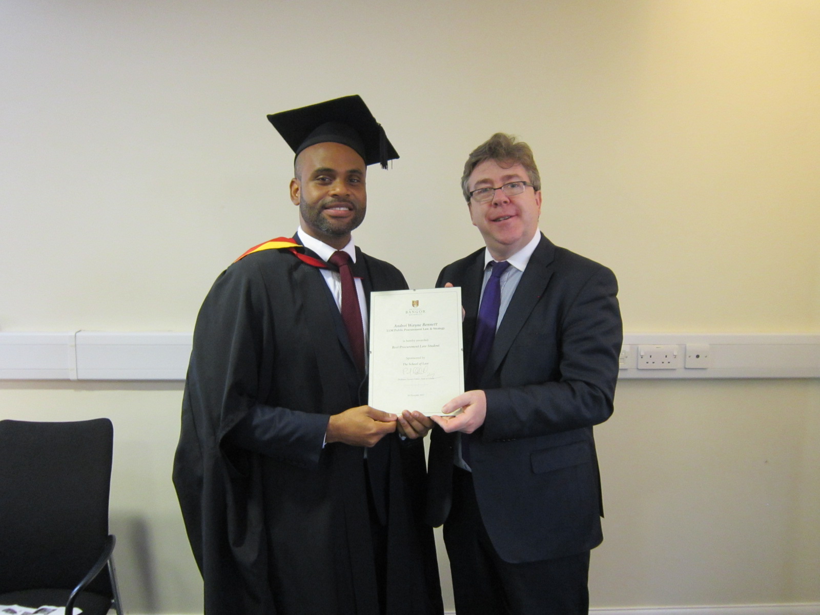 bangor uni graduation gown